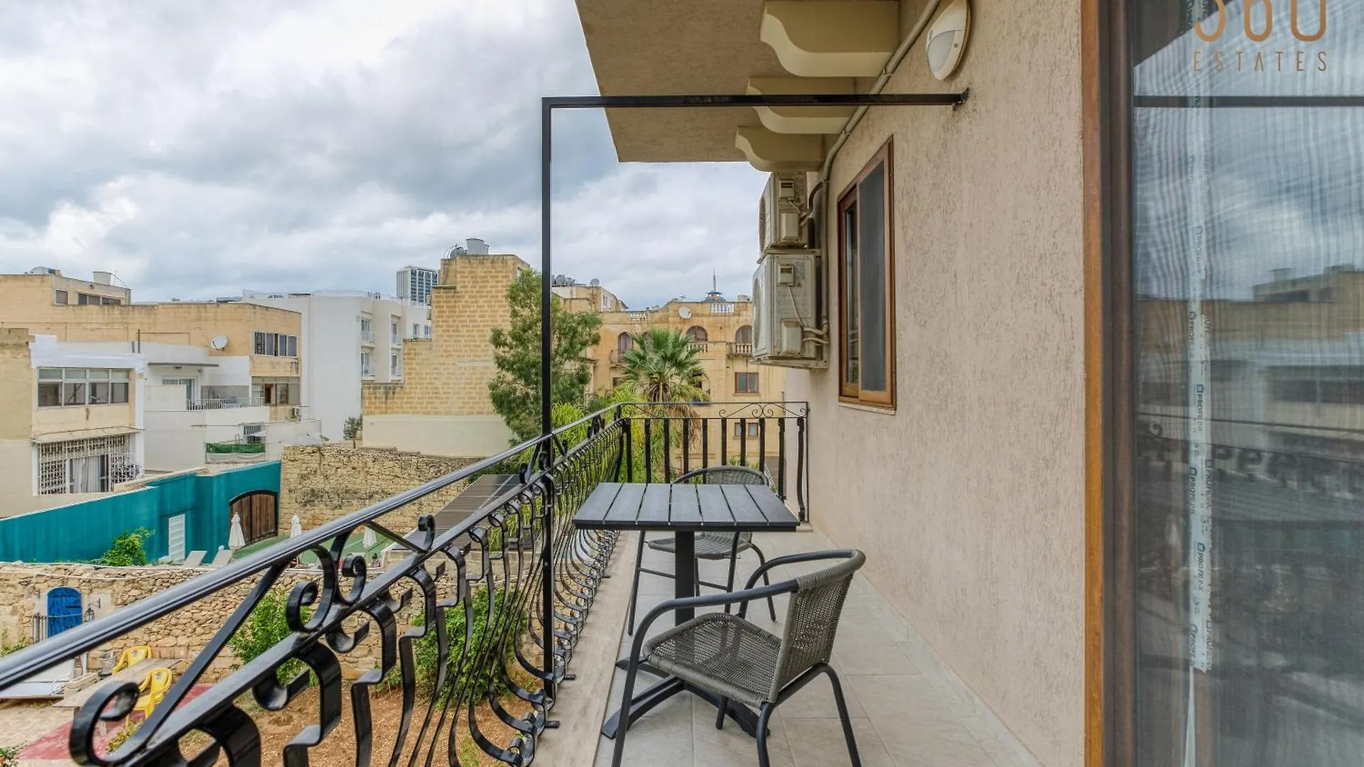 Stylish 2Br Home With Private Balconies By 360 Estates St. Julian's 0*,  Malta